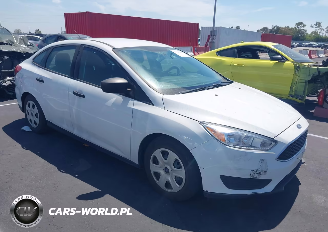 2015 Ford Focus S – zdjęcie 1 z 18