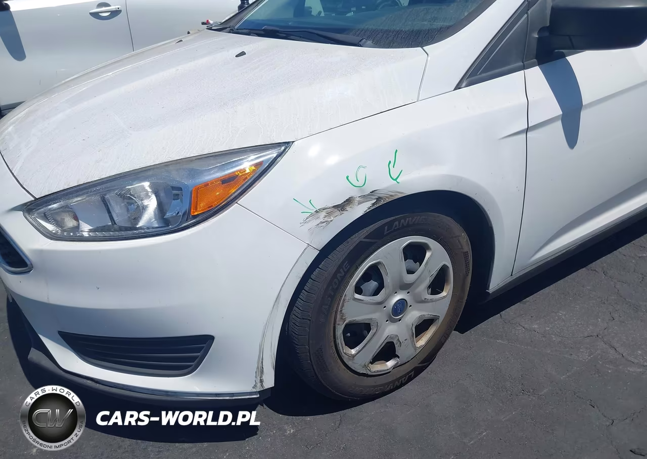 2015 Ford Focus S VIN:1FADP3E21FL368399 - 6