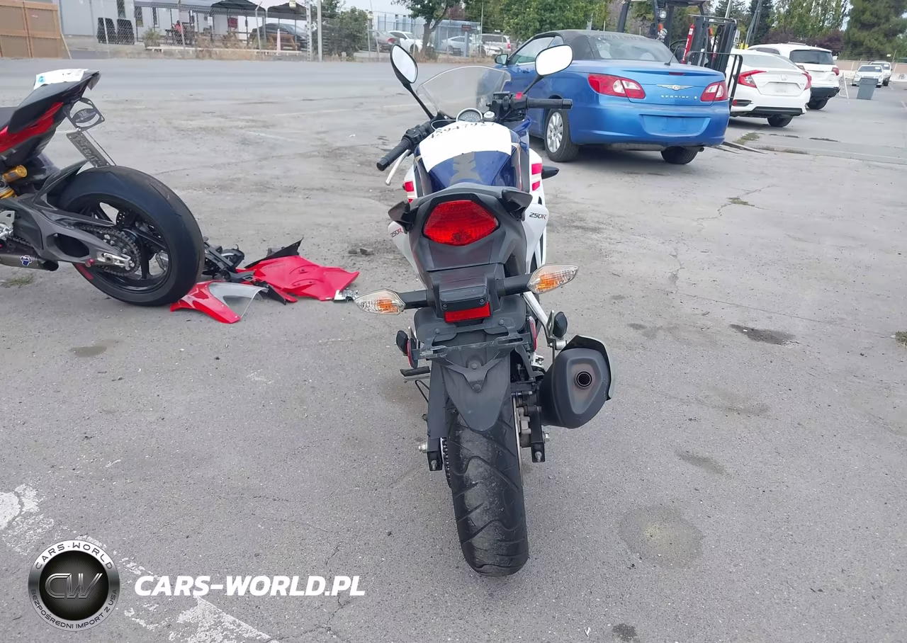 2012 Honda Cbr250 R VIN:MLHMC4101C5206642 - 6