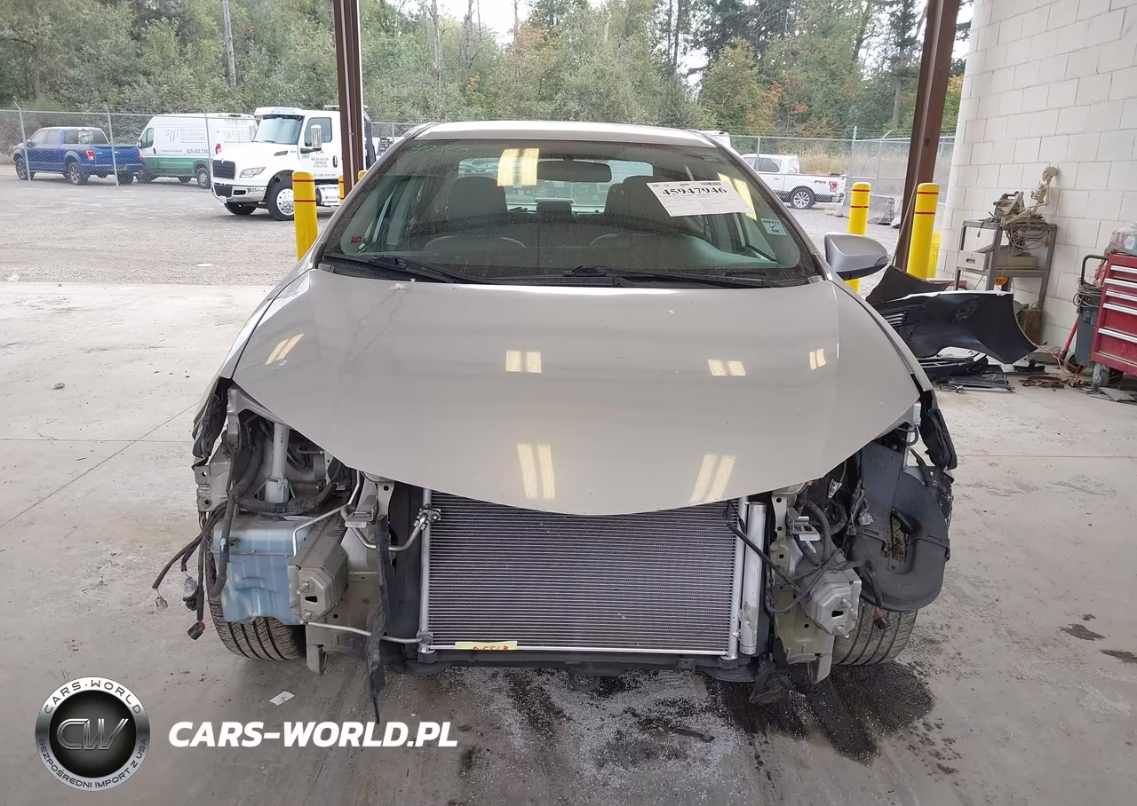 2015 Toyota Corolla Le VIN:5YFBURHE7FP230246 - 12