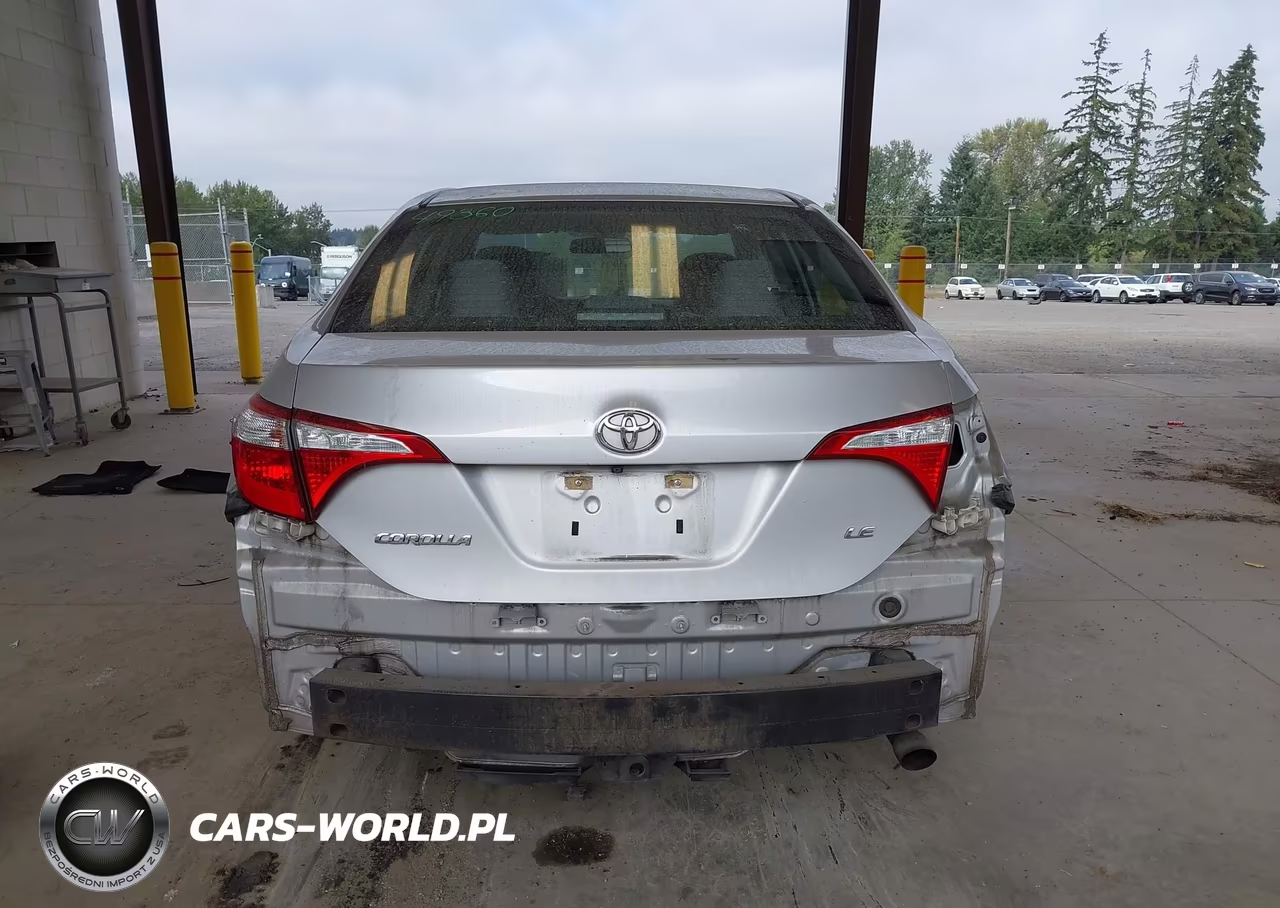 2015 Toyota Corolla Le VIN:5YFBURHE7FP230246 - 16