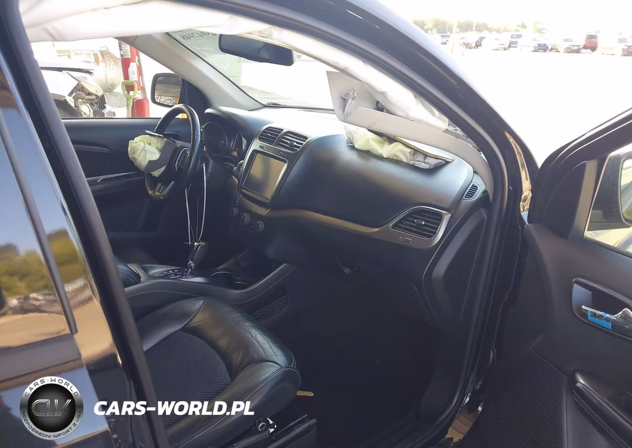 2019 Dodge Journey Crossroad VIN:3C4PDCGG4KT838447 - 5