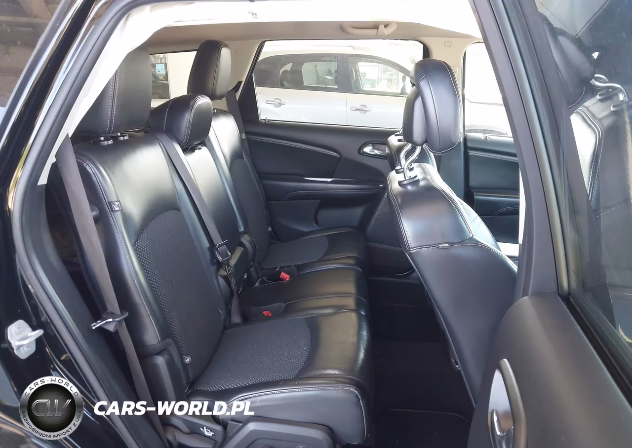 2019 Dodge Journey Crossroad VIN:3C4PDCGG4KT838447 - 8