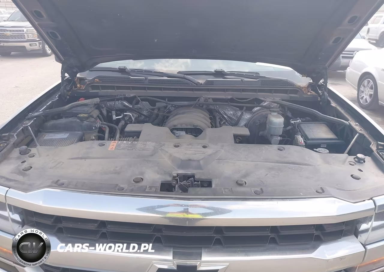 2018 Chevrolet Silverado 1500 1Lt VIN:3GCPCREC1JG390813 - 10