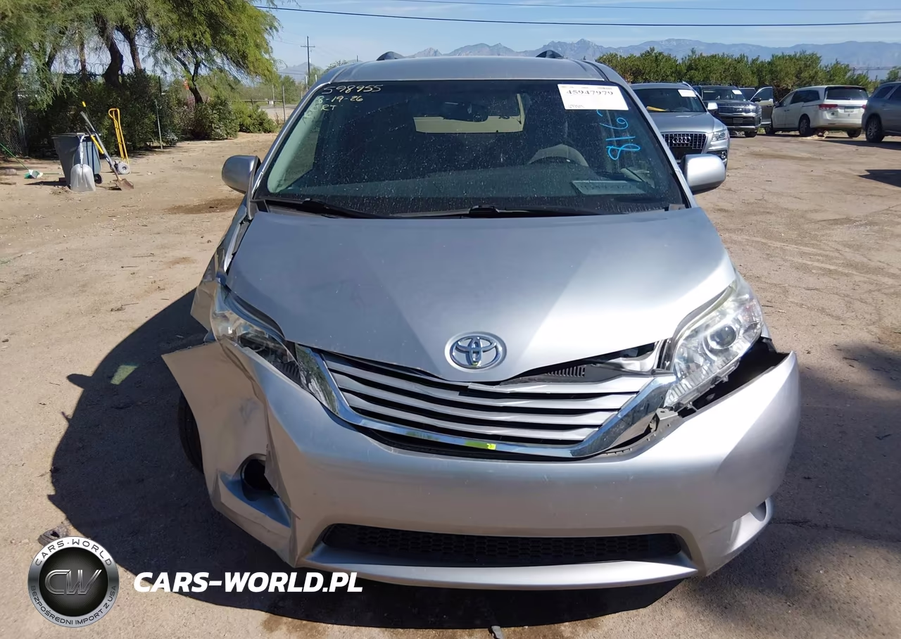 2017 Toyota Sienna Le 8 Passenger VIN:5TDKZ3DC3HS816715 - 12