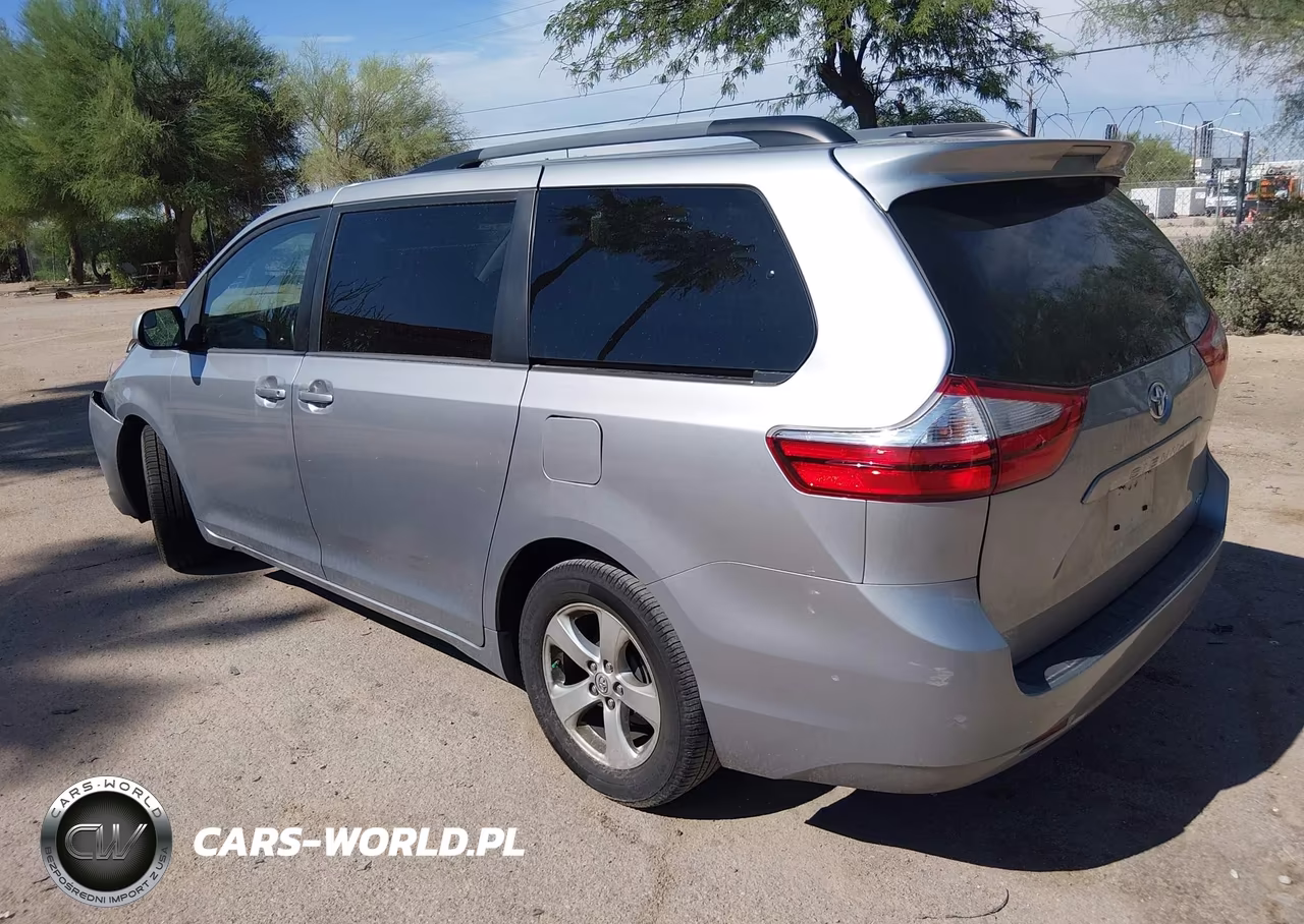 2017 Toyota Sienna Le 8 Passenger VIN:5TDKZ3DC3HS816715 - 3