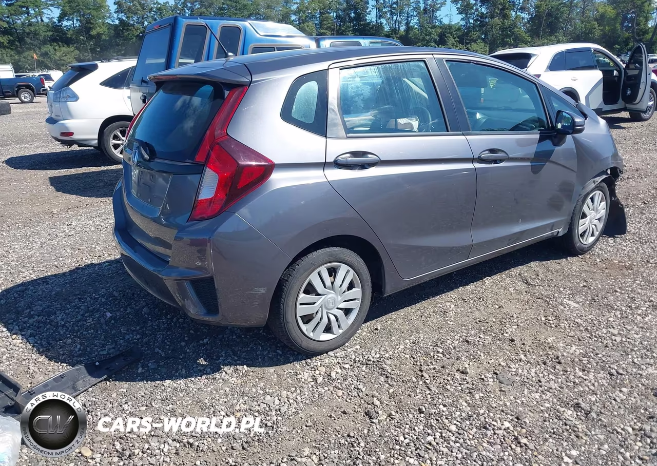 2016 Honda Fit Lx VIN:3HGGK5H58GM704610 - 4