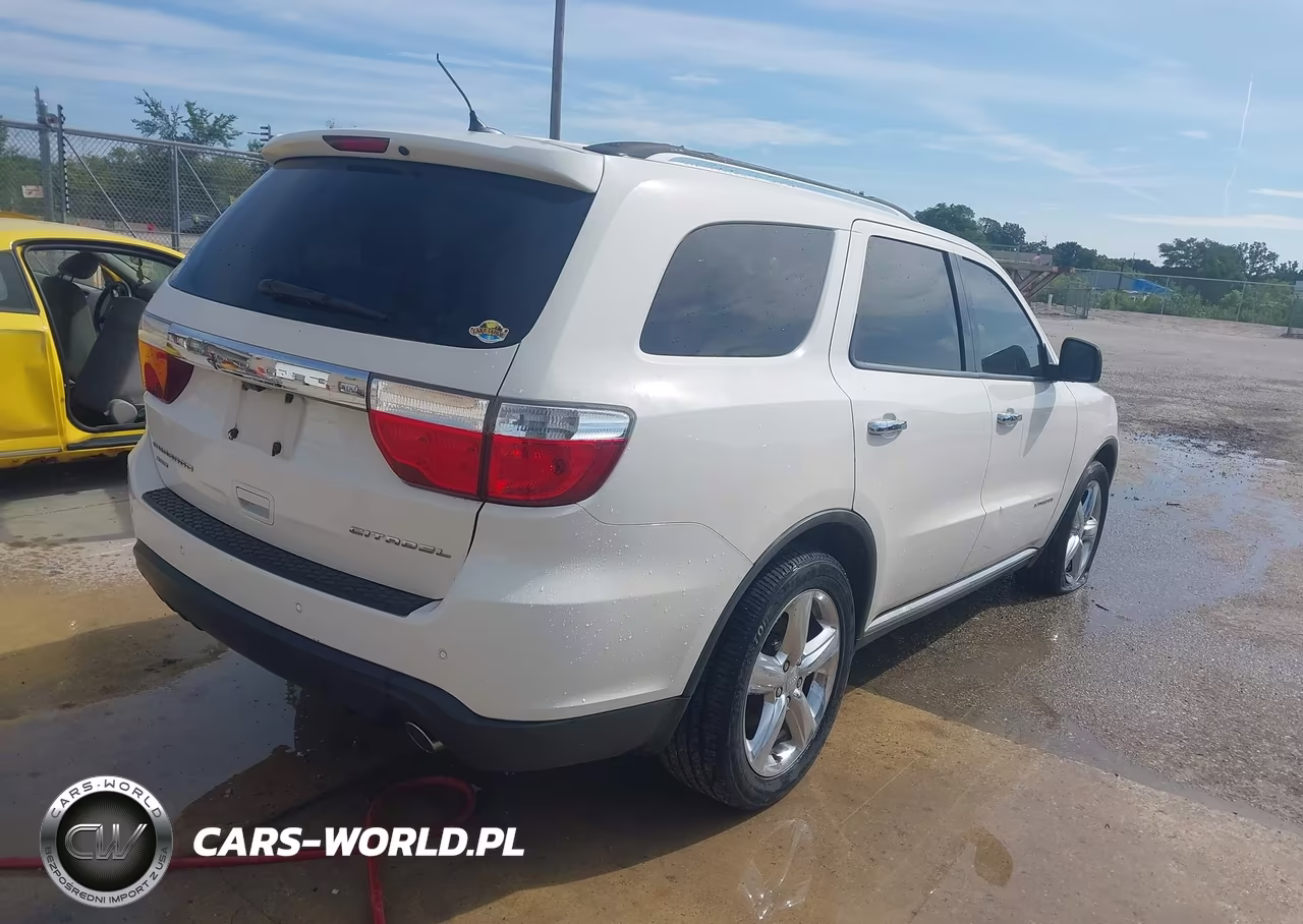 2011 Dodge Durango Citadel VIN:1D4RE5GG7BC667807 - 4