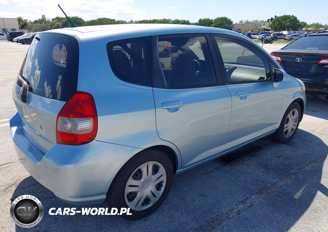 2007 Honda Fit VIN:JHMGD38427S051881 - 4