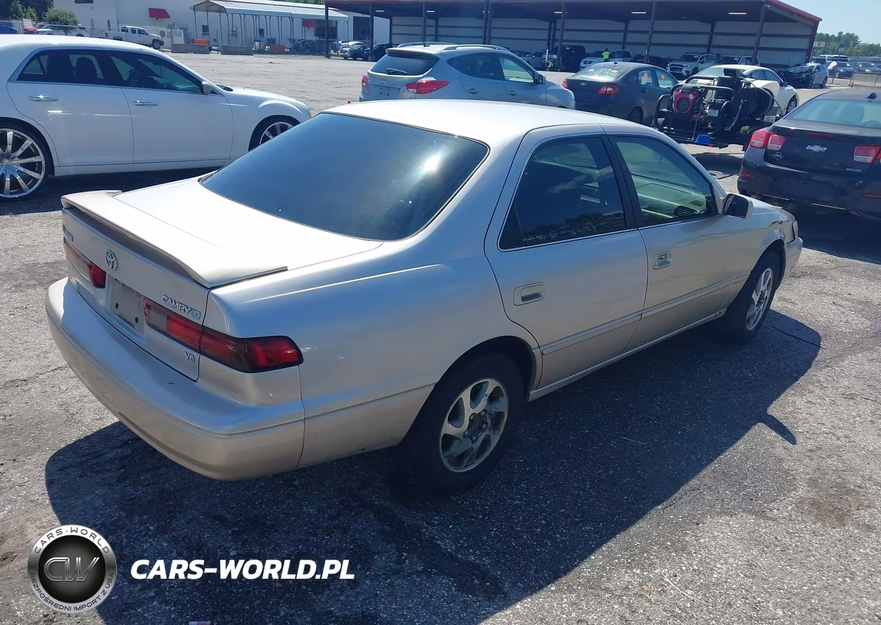 1999 Toyota Camry Le V6 VIN:4T1BF28KXXU089387 - 4