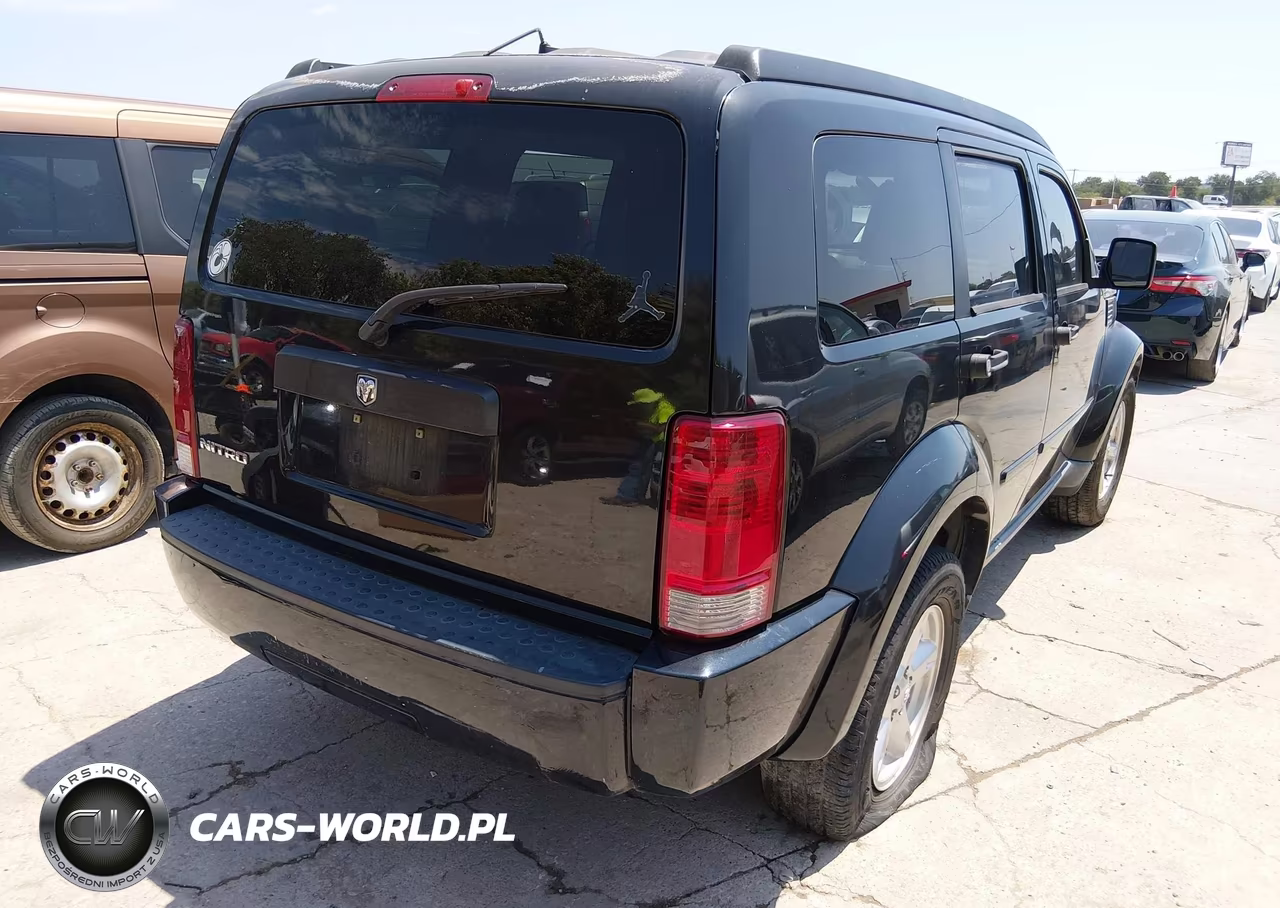 2008 Dodge Nitro Sxt VIN:1D8GT28K28W252494 - 4