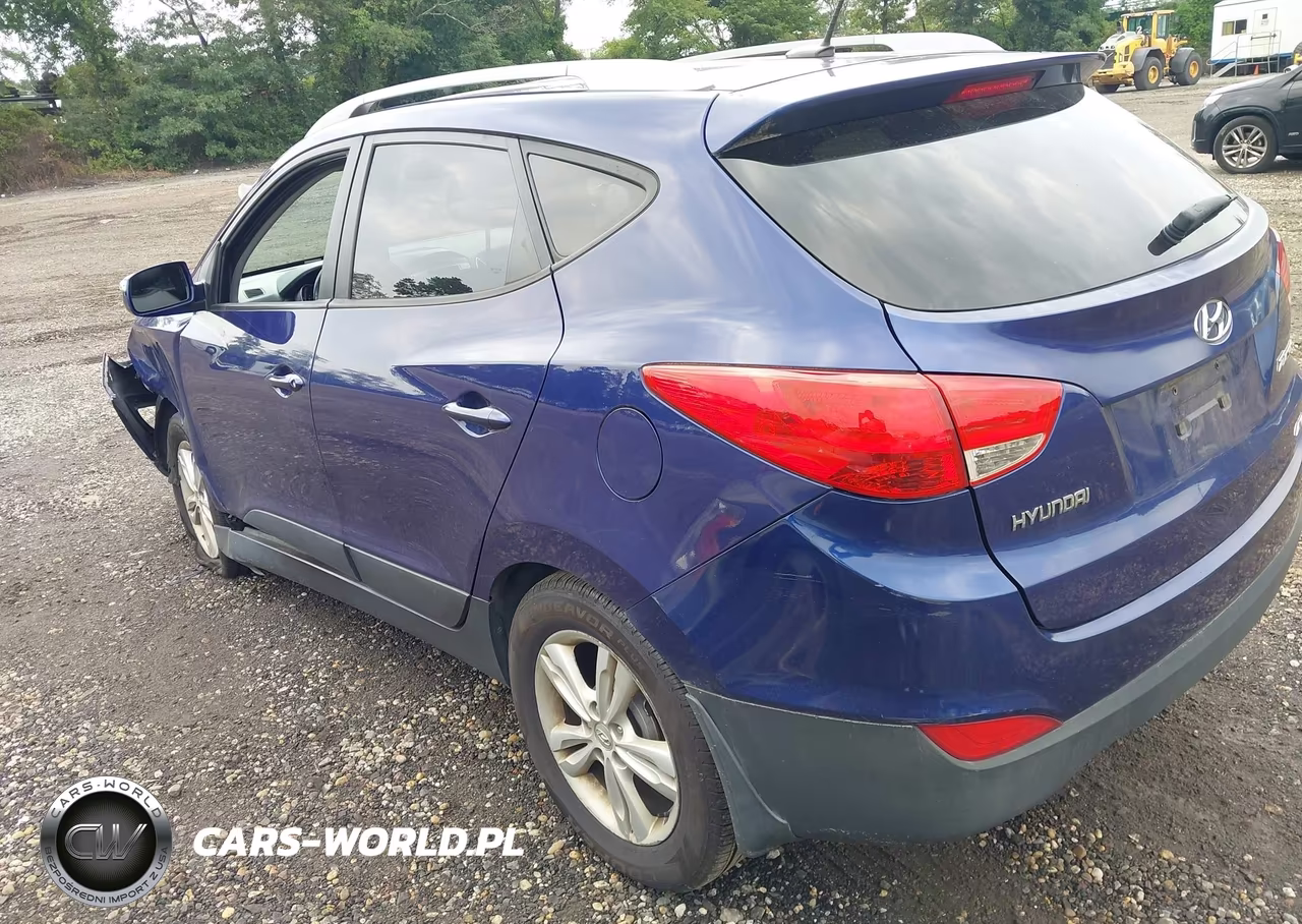 2013 Hyundai Tucson Gls VIN:KM8JUCAC7DU558327 - 3