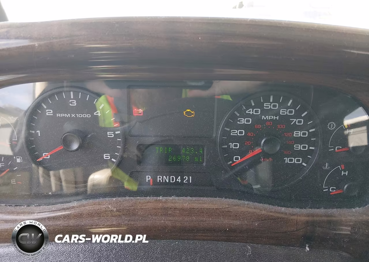 2020 Ford Ace VIN:1F65F5DY3K0A08049 - 7