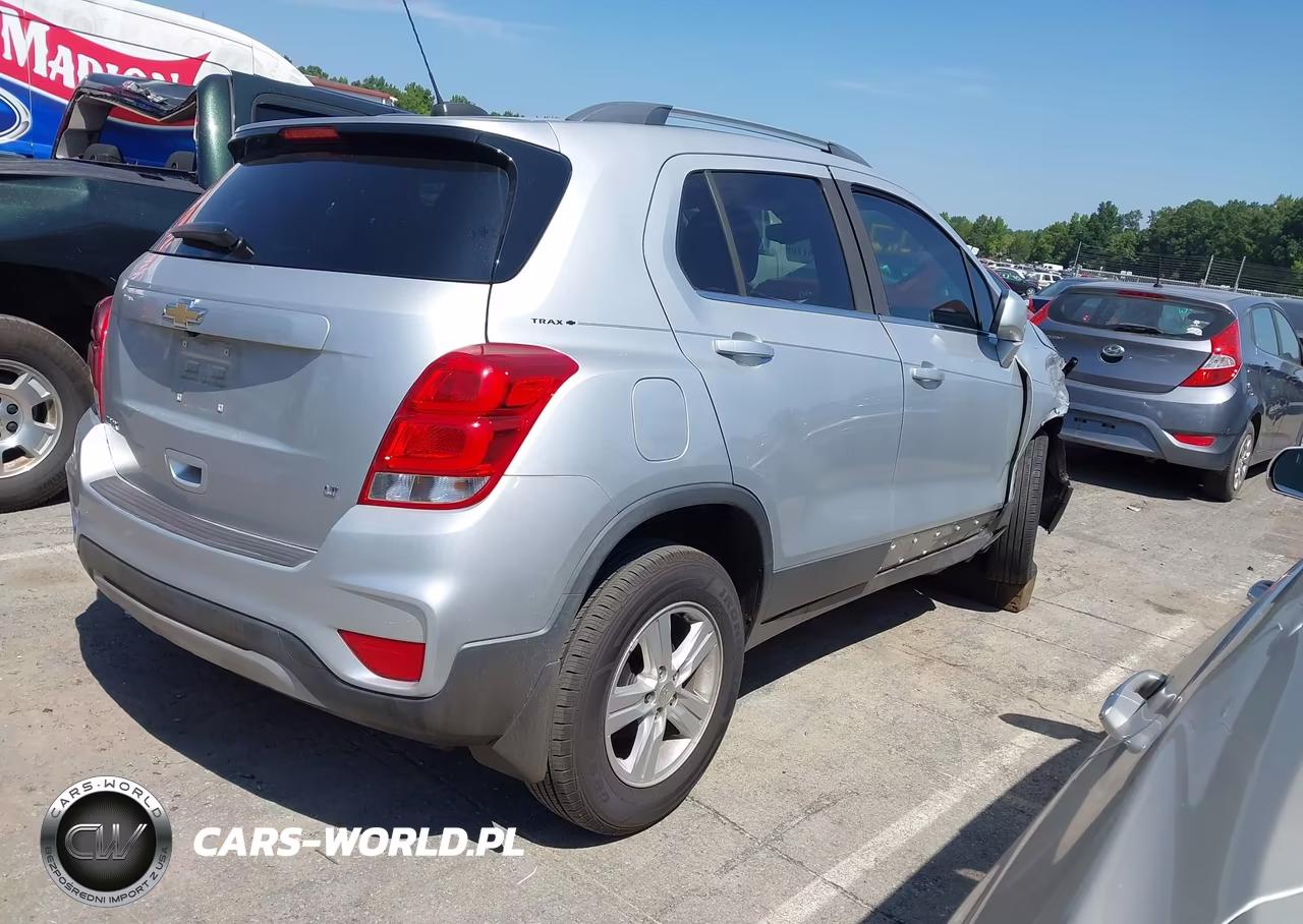 2018 Chevrolet Trax Lt VIN:3GNCJLSB1JL330770 - 4
