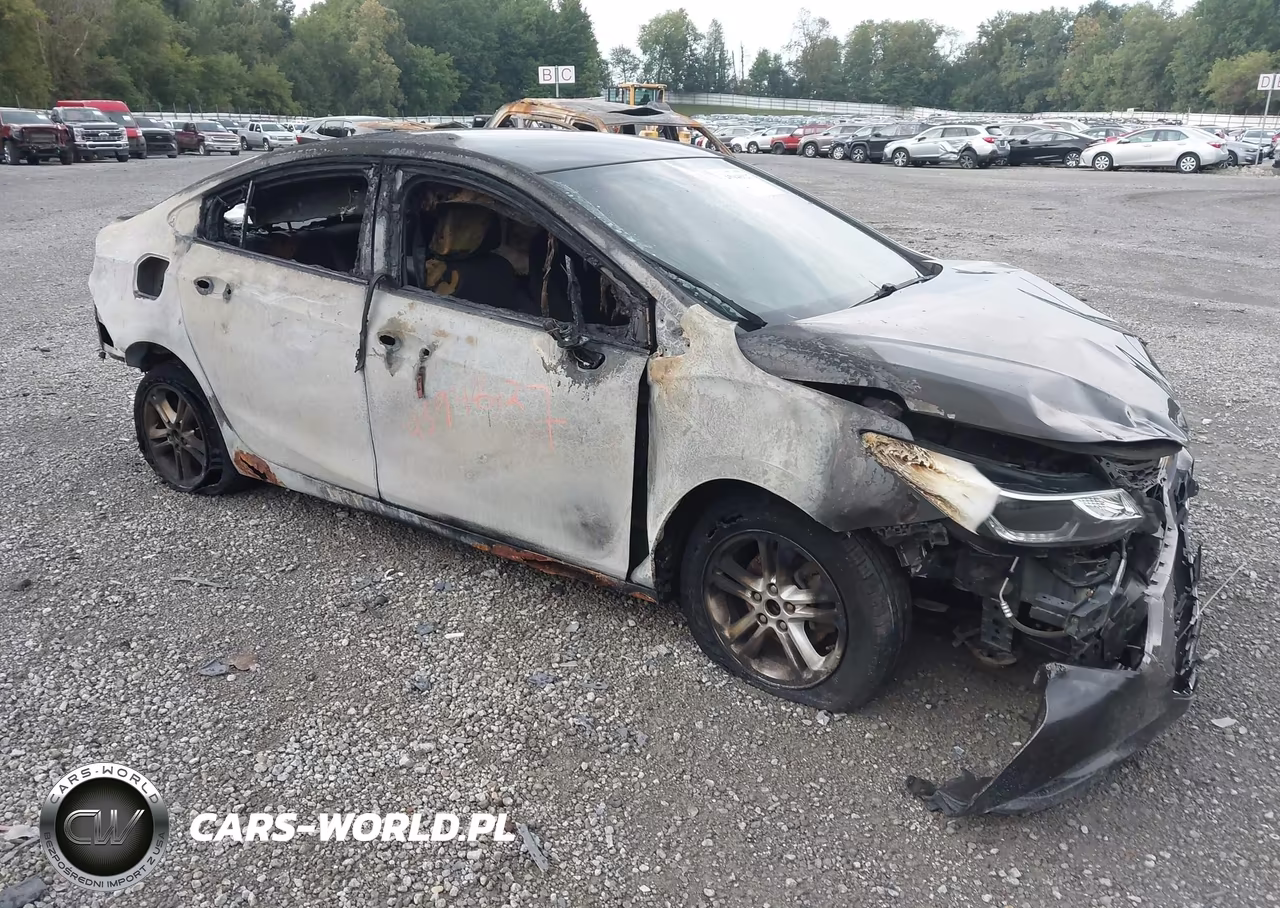 2017 Chevrolet Cruze Lt Auto VIN:1G1BE5SM8H7142793 - 1
