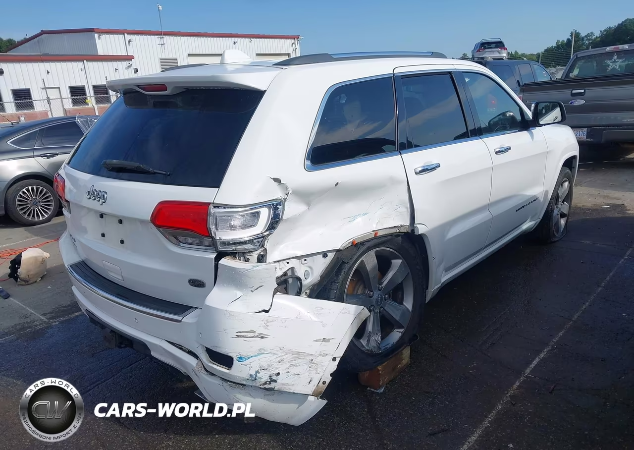 2015 Jeep Grand Cherokee Overland VIN:1C4RJFCG8FC665221 - 4