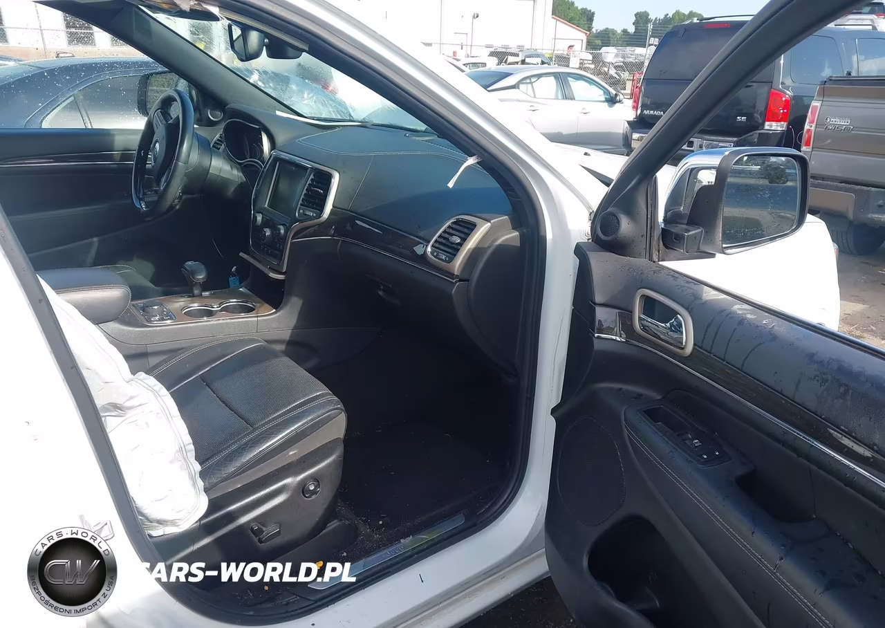 2015 Jeep Grand Cherokee Overland VIN:1C4RJFCG8FC665221 - 5