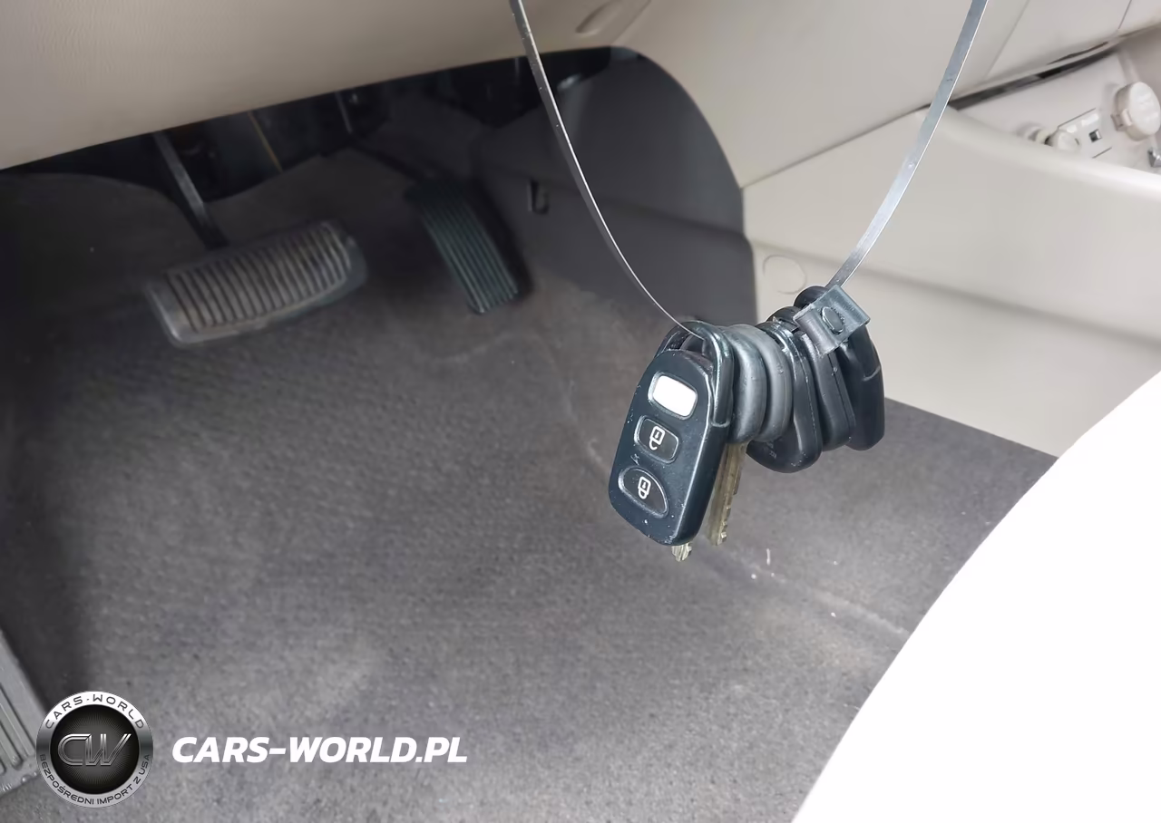 2009 Hyundai Elantra Gls VIN:KMHDU46D29U767972 - 11