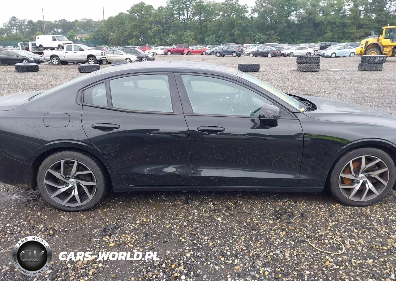 2020 Volvo S60 T5 Momentum VIN:7JR102FK6LG040296 - 13