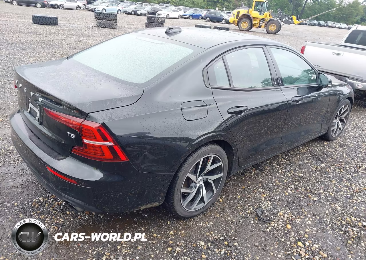 2020 Volvo S60 T5 Momentum VIN:7JR102FK6LG040296 - 4
