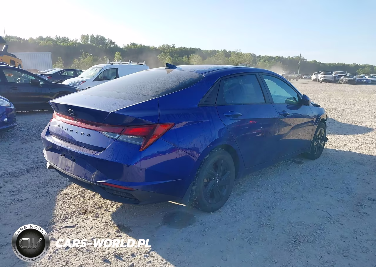 2022 Hyundai Elantra Sel VIN:KMHLM4AG5NU264668 - 4