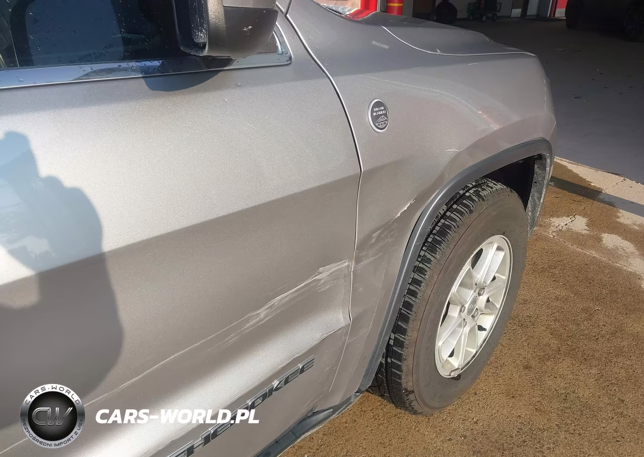 2019 Jeep Grand Cherokee Laredo VIN:1C4RJFAG9KC536983 - 14