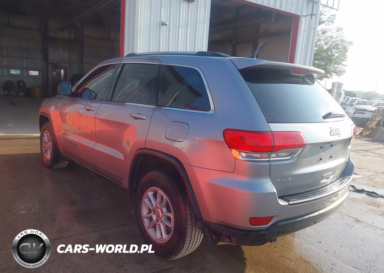 2019 Jeep Grand Cherokee Laredo VIN:1C4RJFAG9KC536983 - 3