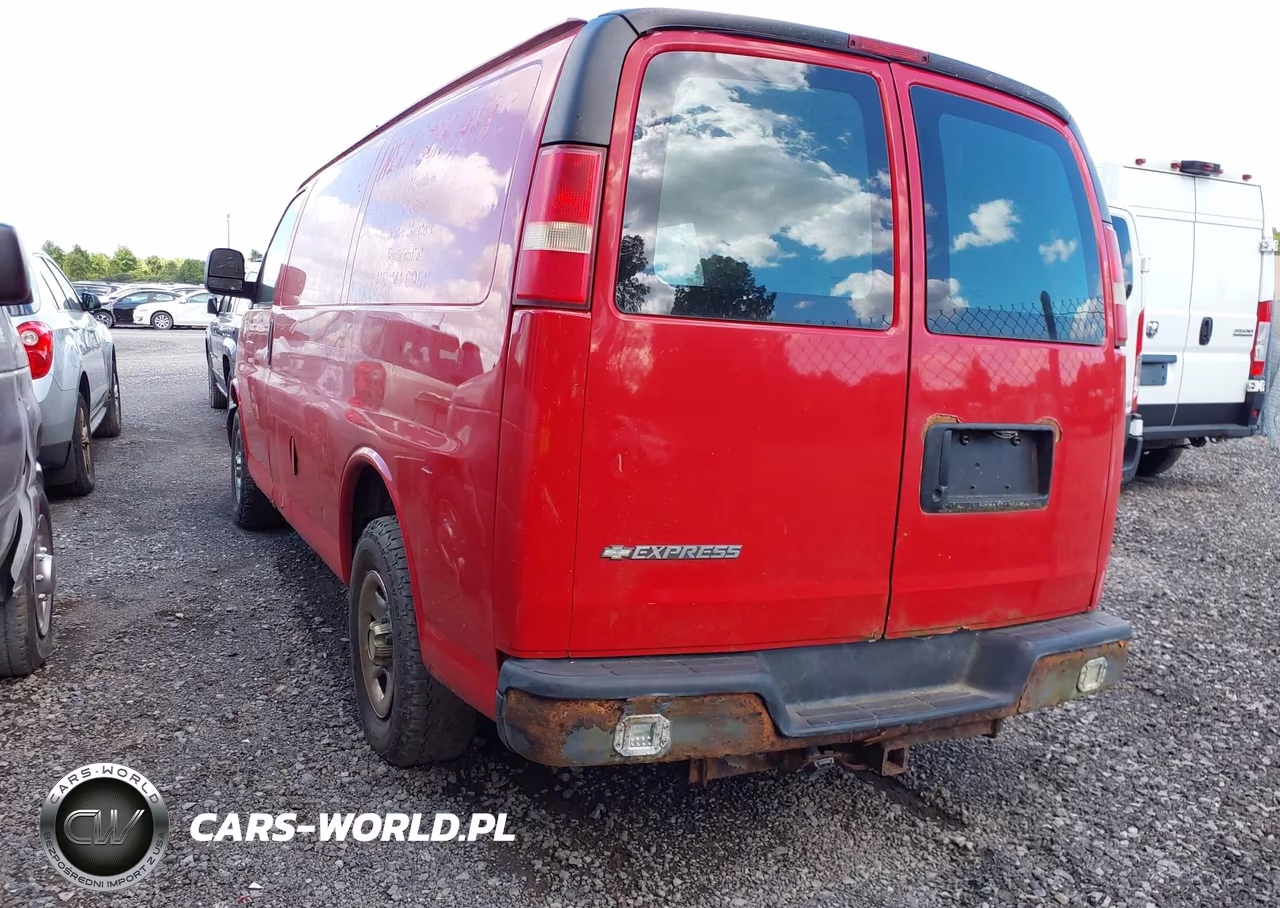 2008 Chevrolet Express Work Van VIN:1GCFG15X881171246 - 3