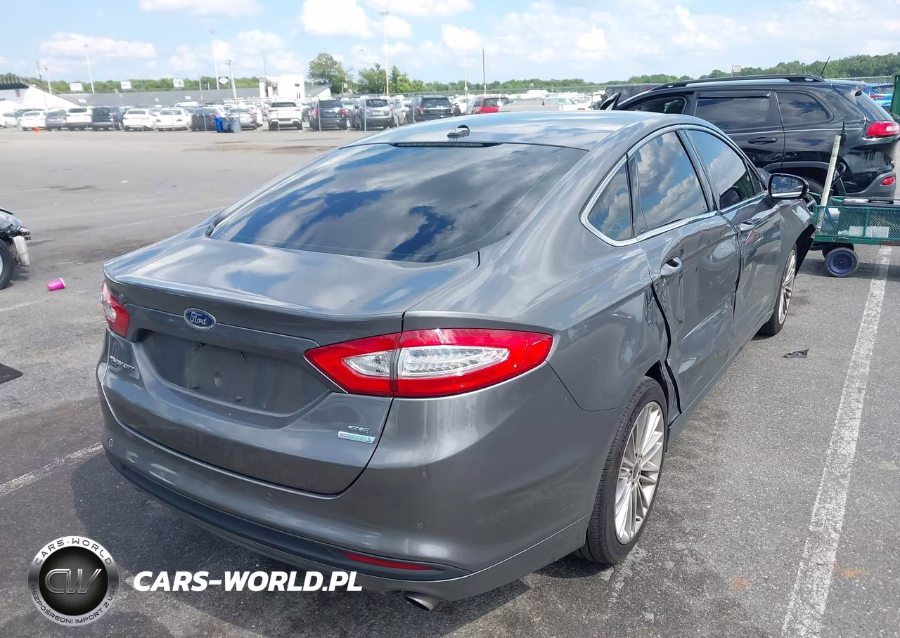 2013 Ford Fusion Se VIN:3FA6P0HR5DR388945 - 4