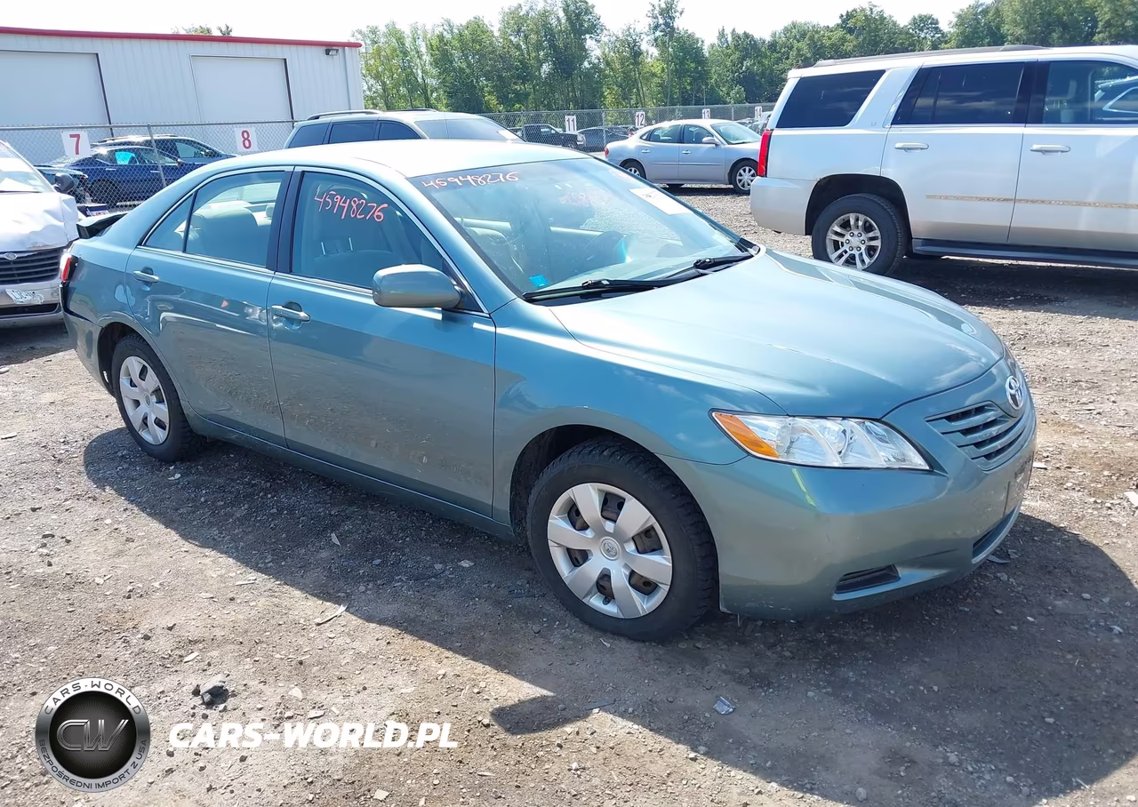 2009 Toyota Camry Le – zdjęcie 1 z 16