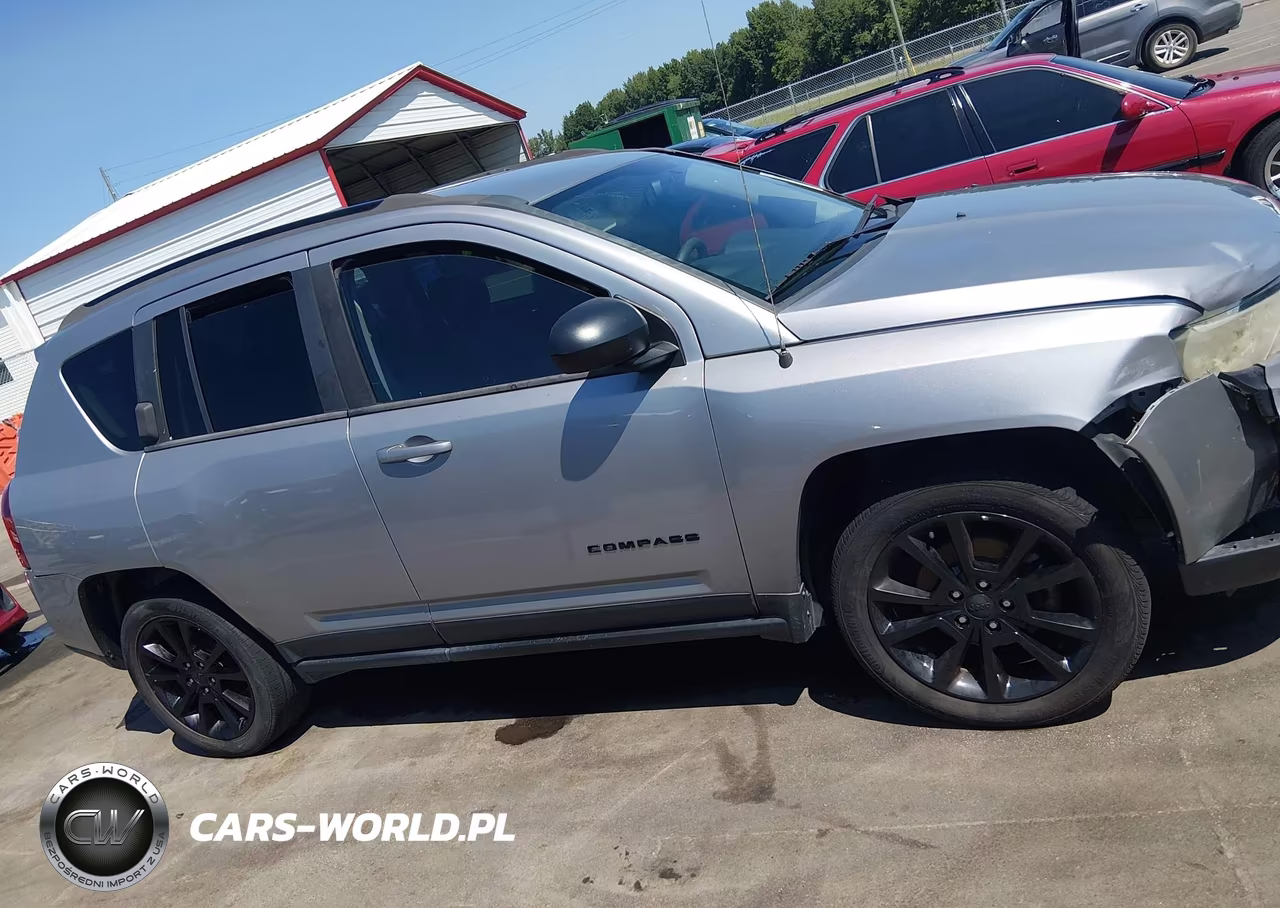 2014 Jeep Compass Altitude VIN:1C4NJCBA5ED822853 - 13
