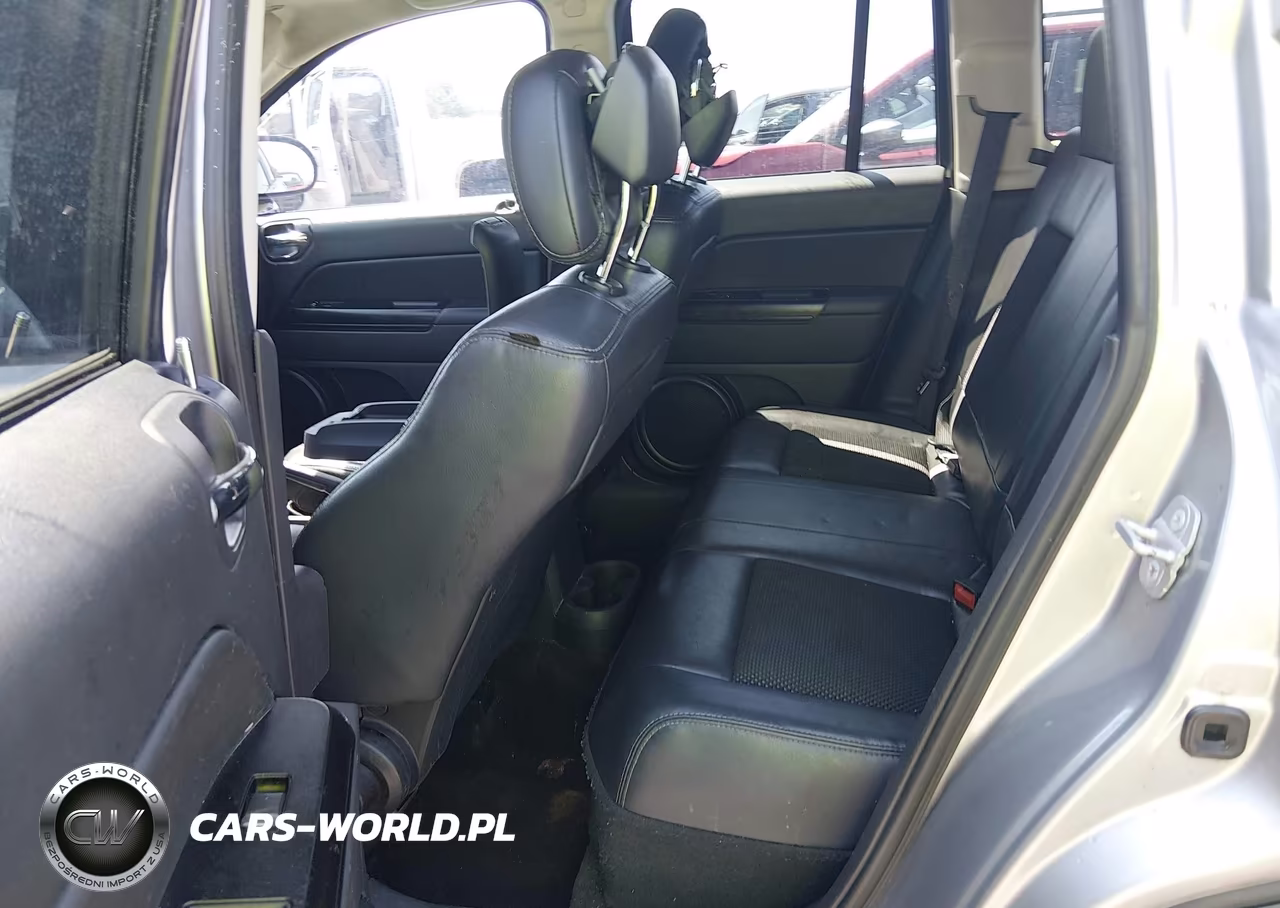 2014 Jeep Compass Altitude VIN:1C4NJCBA5ED822853 - 8