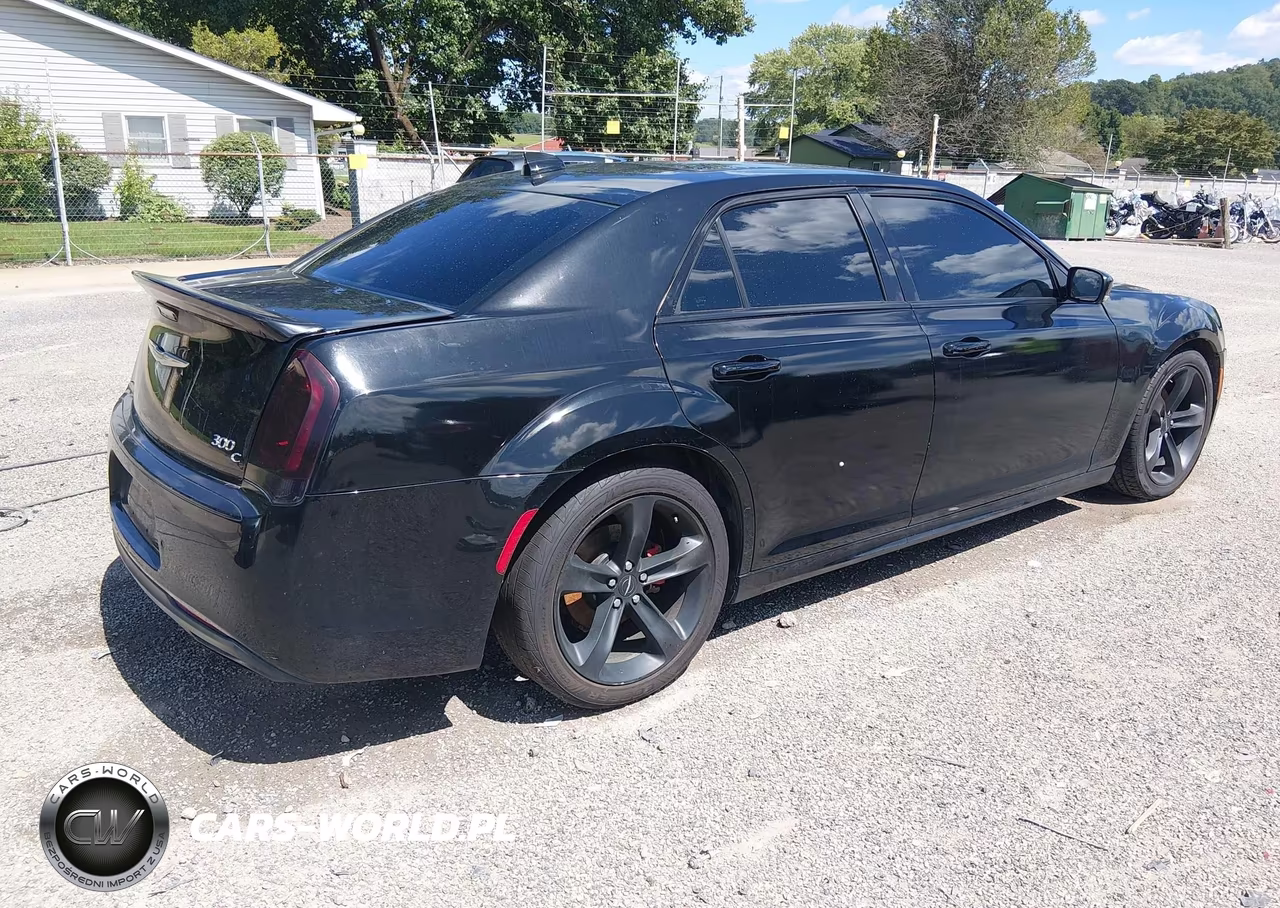 2017 Chrysler 300 300S Alloy Edition VIN:2C3CCABT4HH512146 - 4