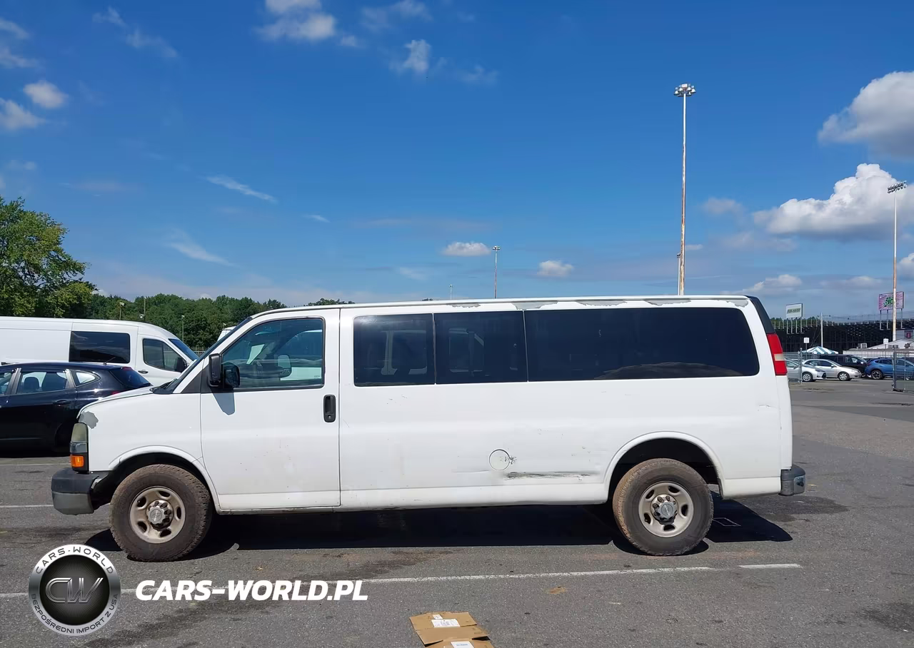 2011 Chevrolet Express 3500 Ls VIN:1GAZGZFG3B1150413 - 14