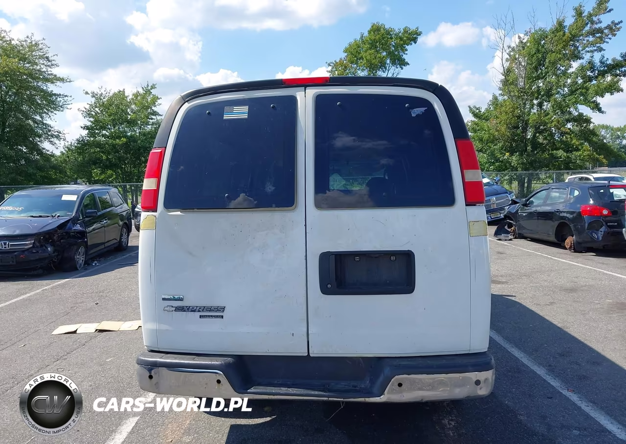 2011 Chevrolet Express 3500 Ls VIN:1GAZGZFG3B1150413 - 16