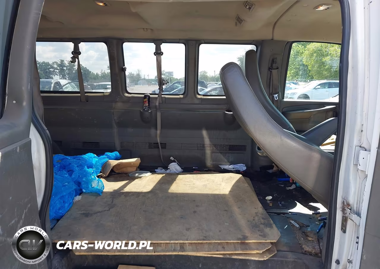 2011 Chevrolet Express 3500 Ls VIN:1GAZGZFG3B1150413 - 8