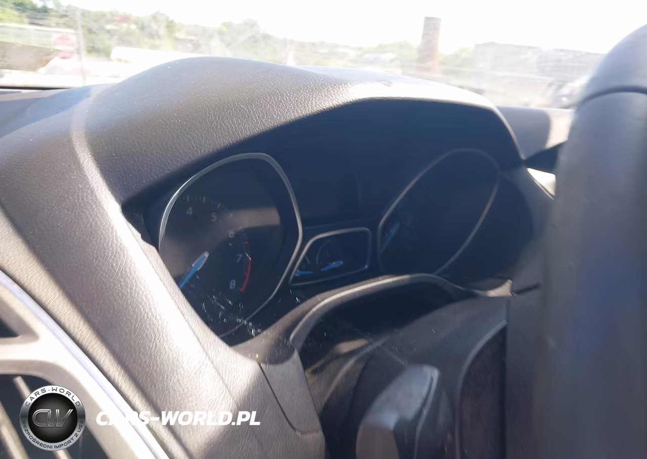 2012 Ford Focus Titanium VIN:1FAHP3J24CL195366 - 7