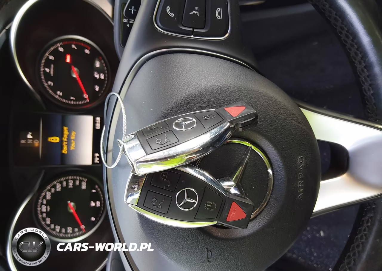 2016 Mercedes-Benz C 300 4Matic VIN:55SWF4KB5GU126816 - 11