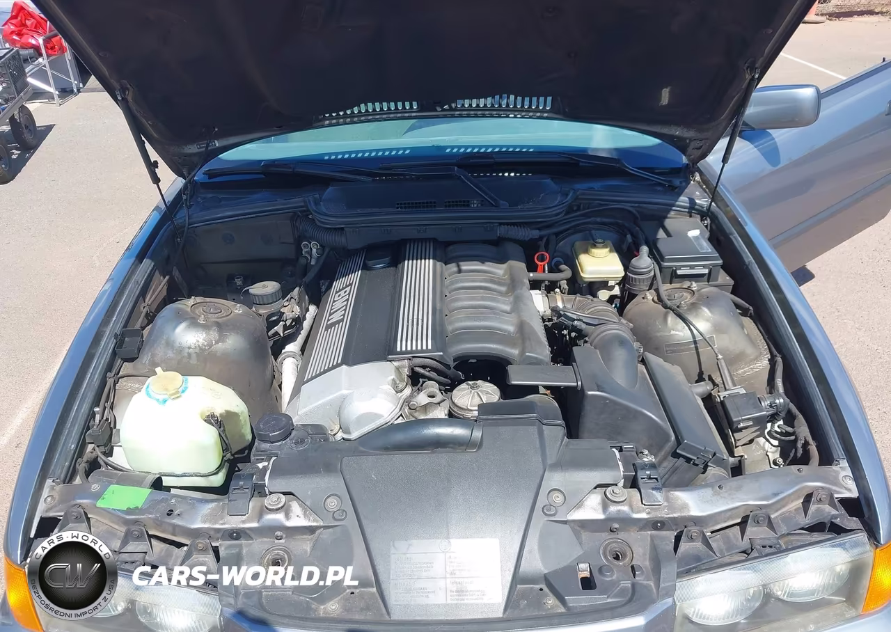 1994 BMW 325 Is VIN:WBABF3327REF47529 - 10