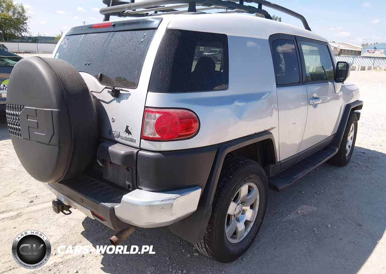 2007 Toyota Fj Cruiser VIN:JTEBU11F470045700 - 4