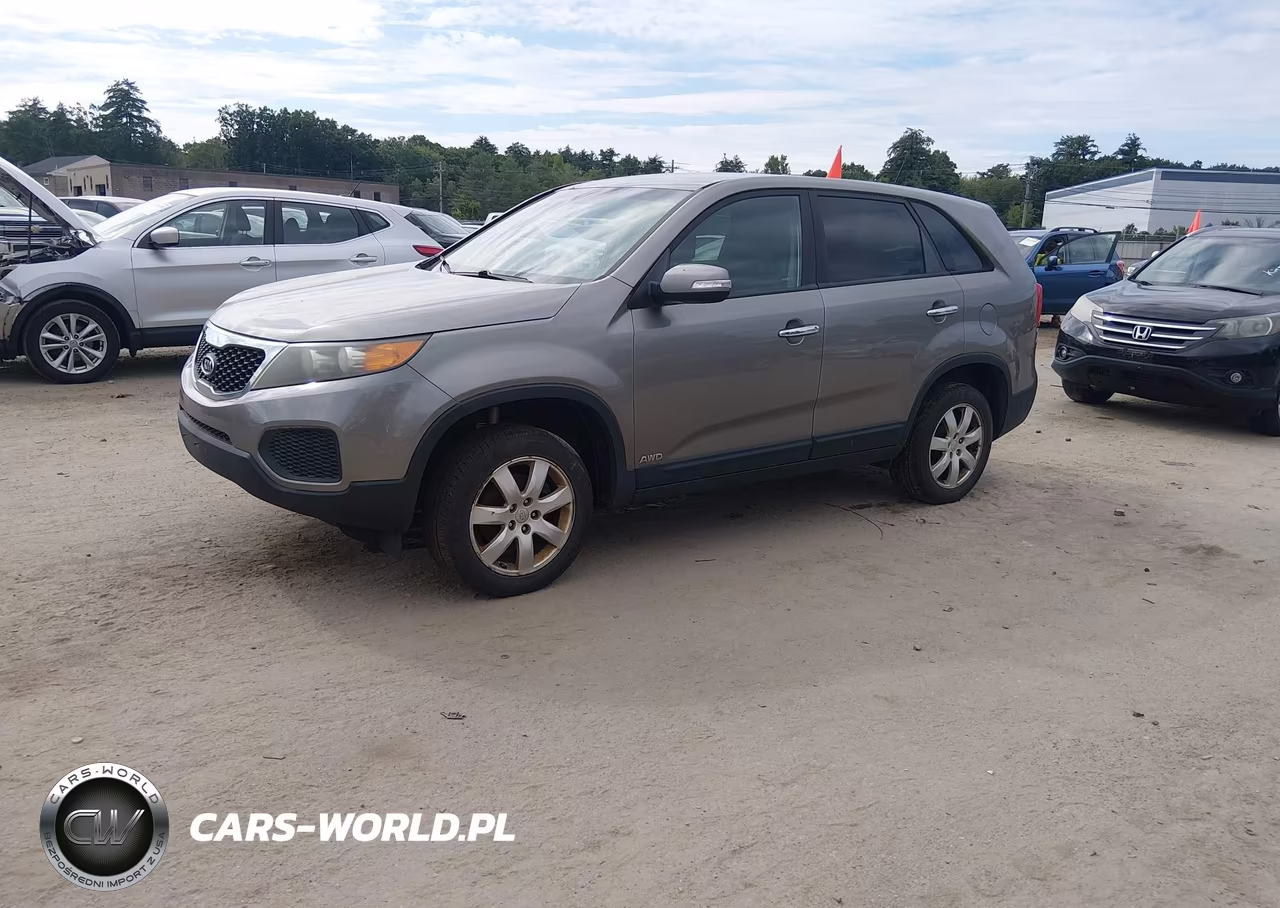 2011 Kia Sorento Lx VIN:5XYKTCA19BG172906 - 2