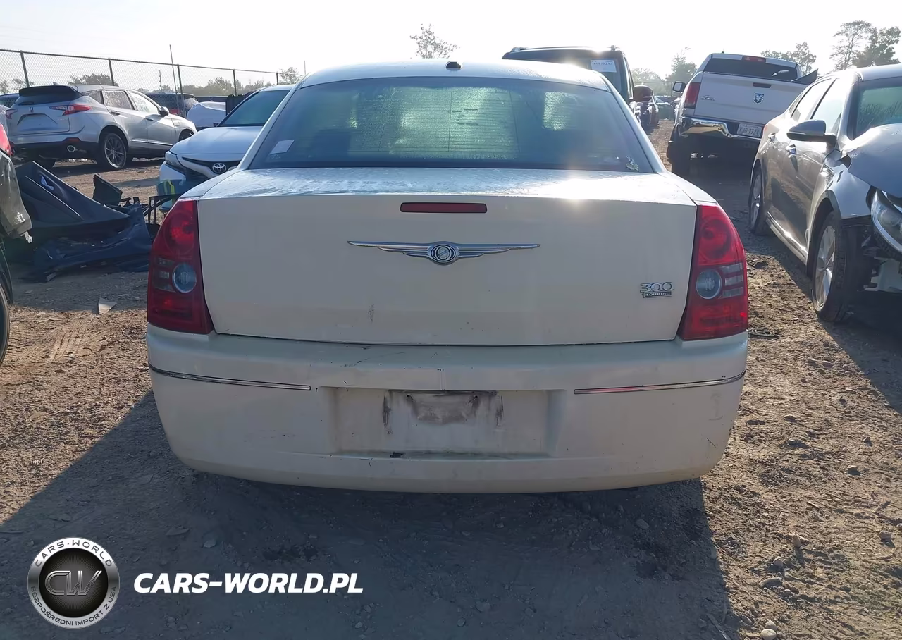 2010 Chrysler 300 Touring-Signature Series-Executive Series VIN:2C3CA5CV8AH235827 - 16