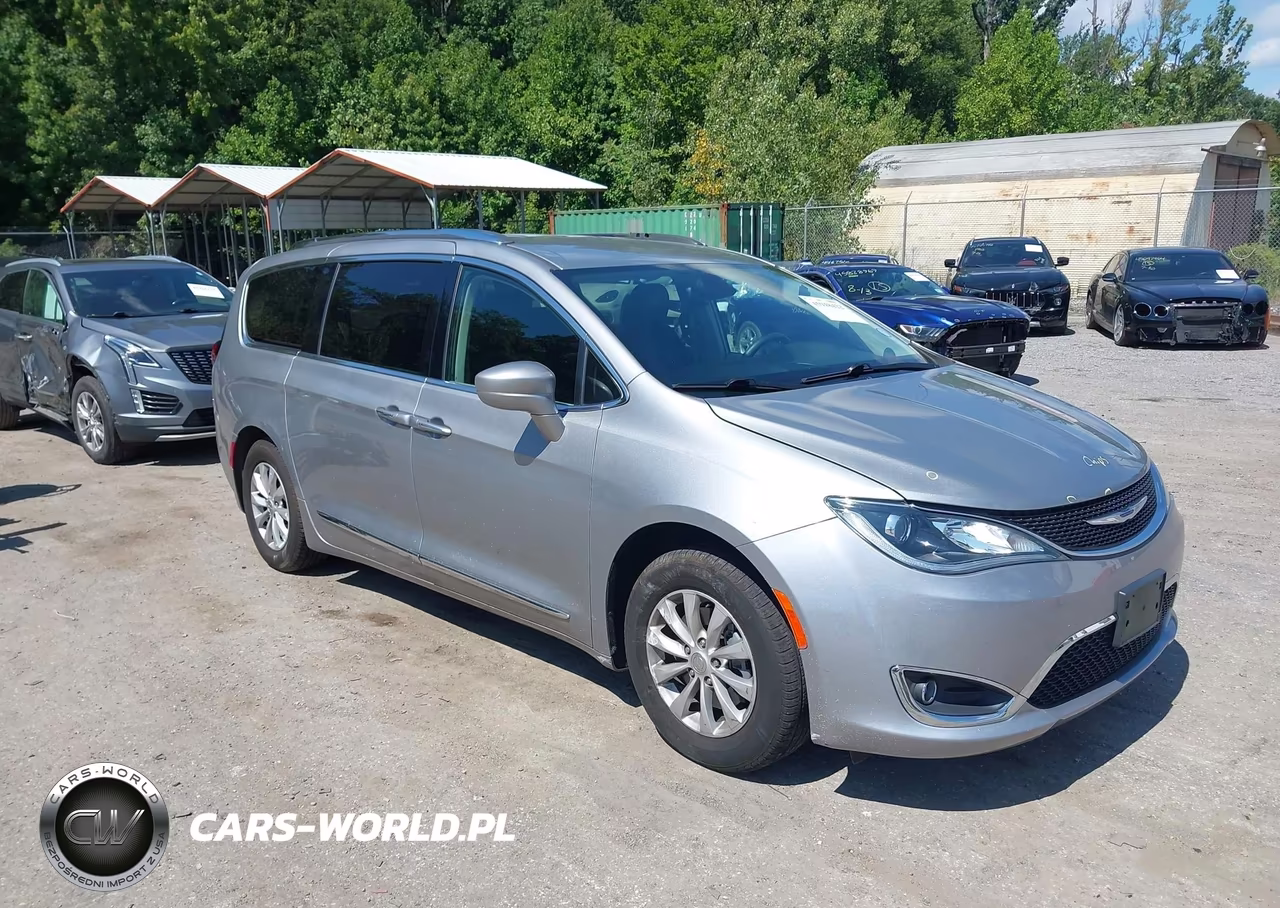 2020 Chrysler Pacifica Touring L