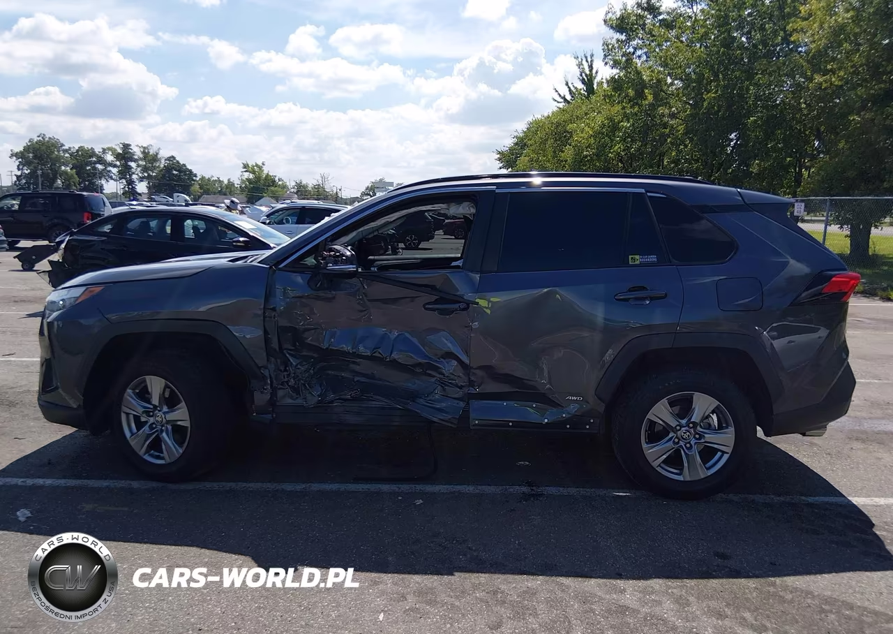 2024 Toyota Rav4 Hybrid Xle VIN:2T3RWRFV7RW209225 - 13