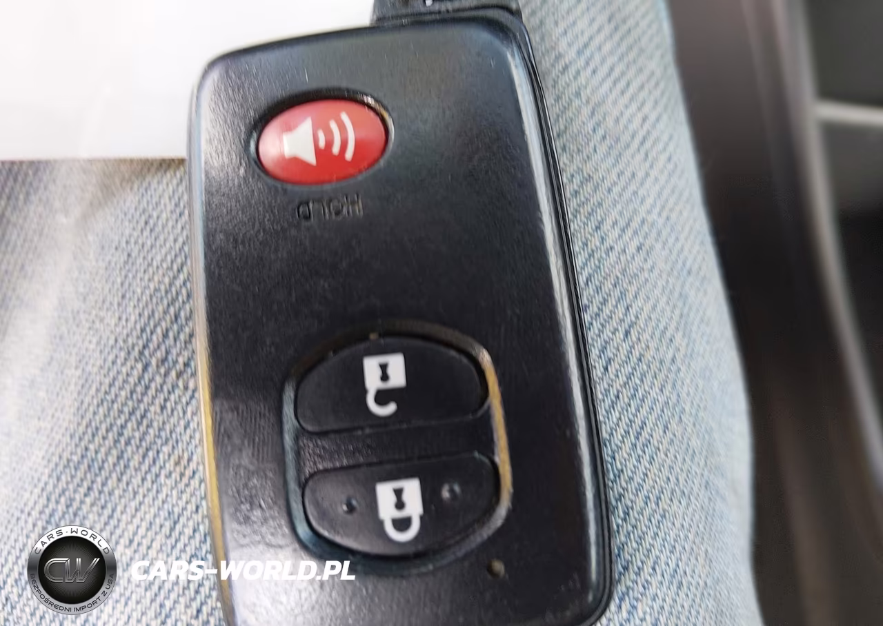 2013 Toyota Prius V Five VIN:JTDZN3EU4D3289376 - 11