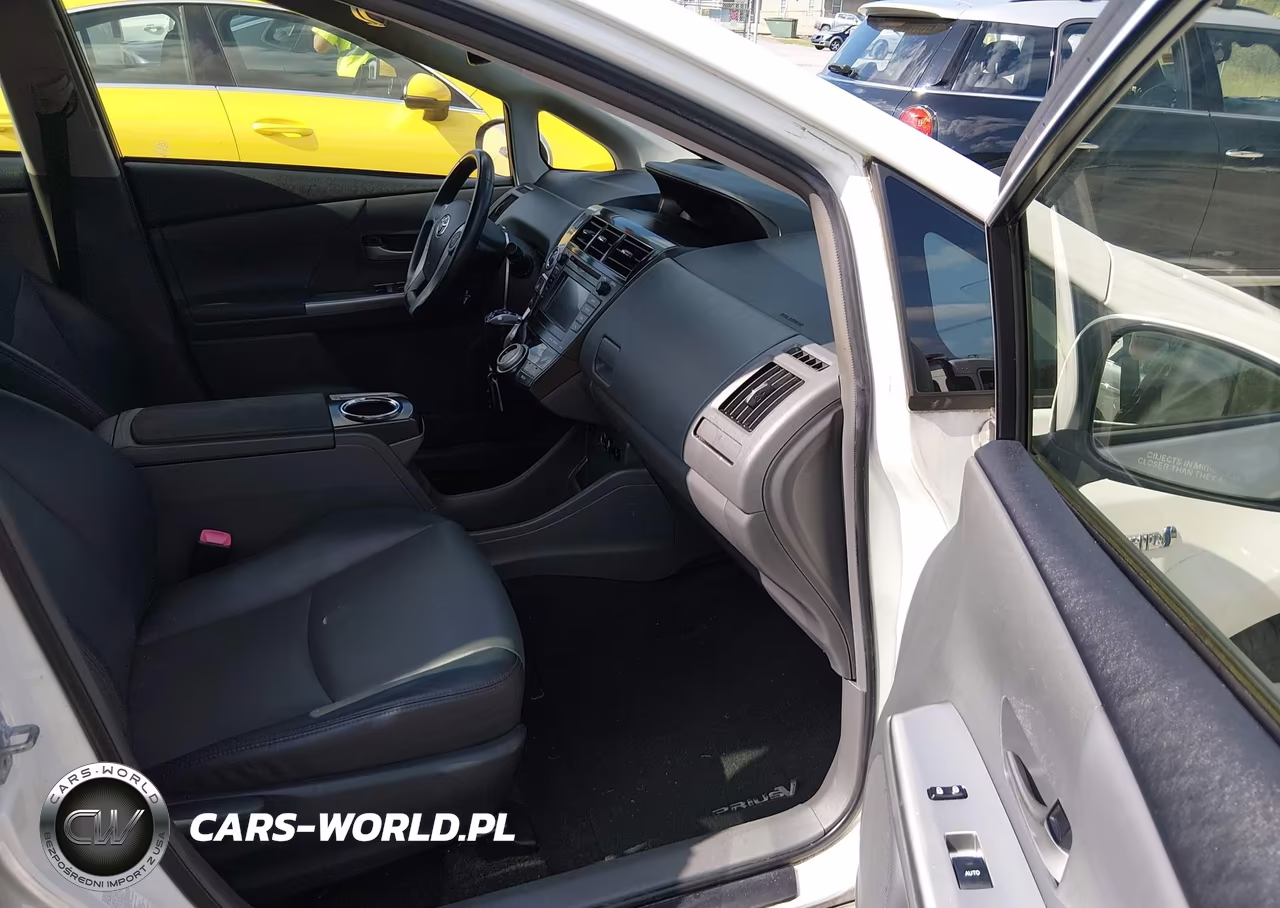 2013 Toyota Prius V Five VIN:JTDZN3EU4D3289376 - 5
