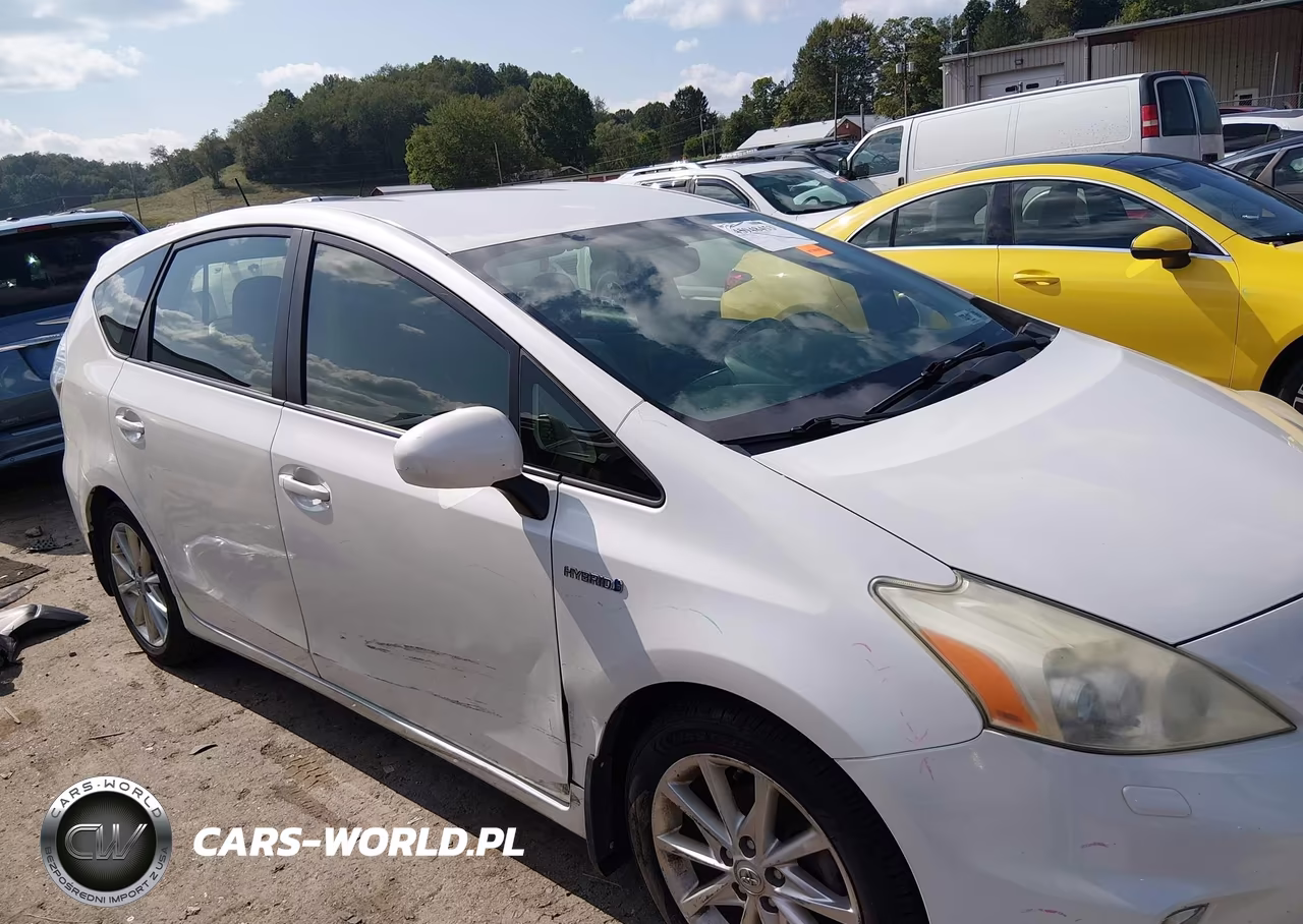 2013 Toyota Prius V Five VIN:JTDZN3EU4D3289376 - 6