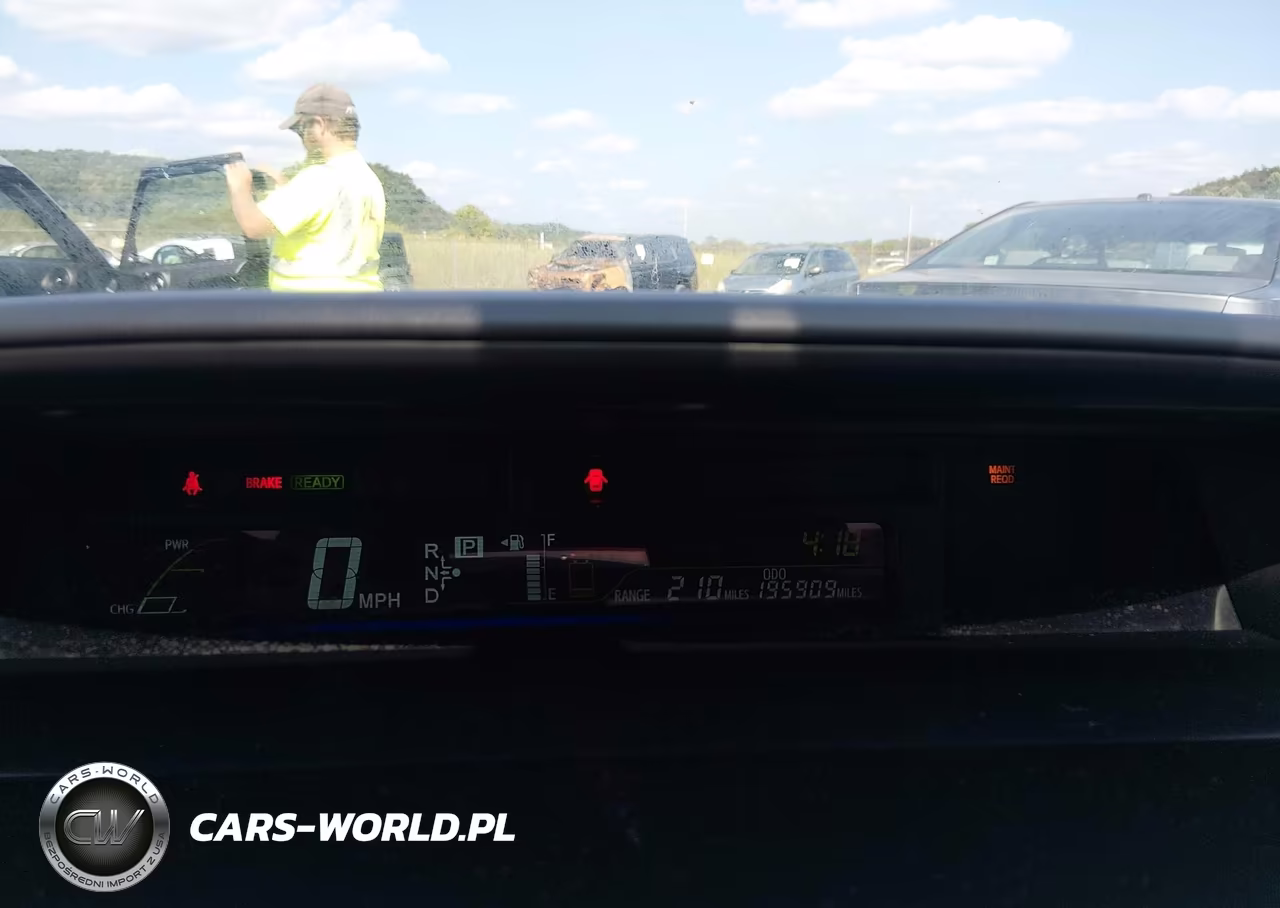2013 Toyota Prius V Five VIN:JTDZN3EU4D3289376 - 7