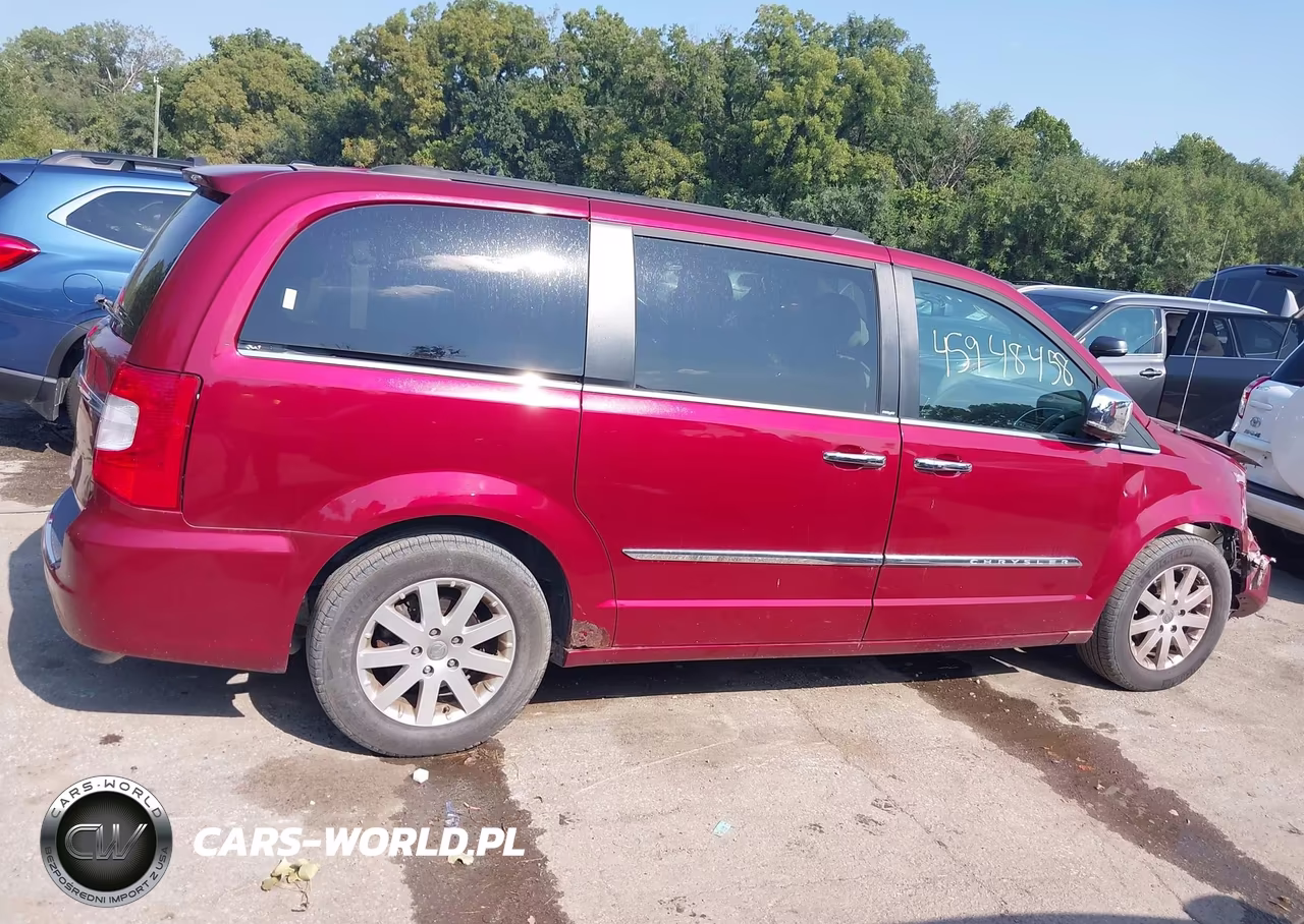 2011 Chrysler Town & Country Touring-L VIN:2A4RR8DGXBR682326 - 14
