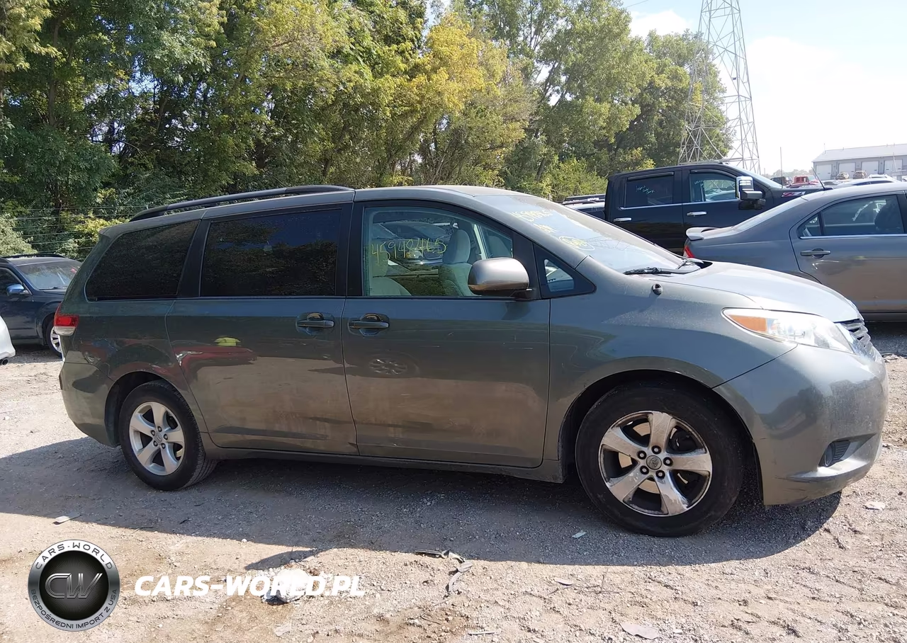 2013 Toyota Sienna Le V6 8 Passenger VIN:5TDKK3DC6DS400723 - 13